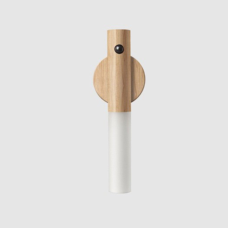 Luminária noturna sem fio de madeira magnética USB LED automática para corredores, varandas e armários. Possui sensor de movimento PIR e é ideal para corredores e varandas.
